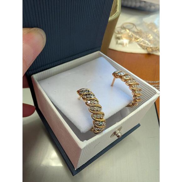 B R Sun Elegant Diamond Hoop Earrings - Picture 2 of 7